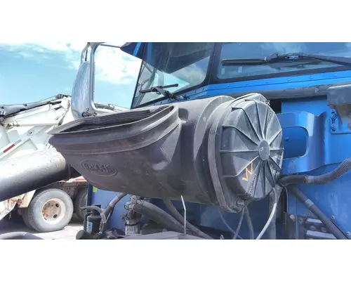 PETERBILT 386 AIR CLEANER