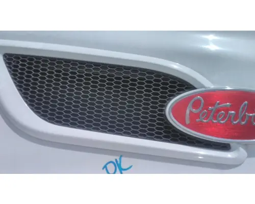 PETERBILT 386 AIR INTAKE LOUVERCOVER