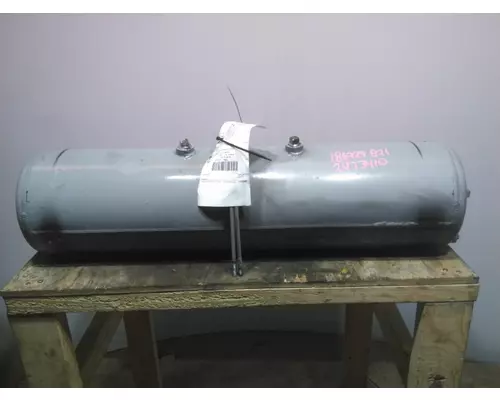 PETERBILT 386 AIR TANK