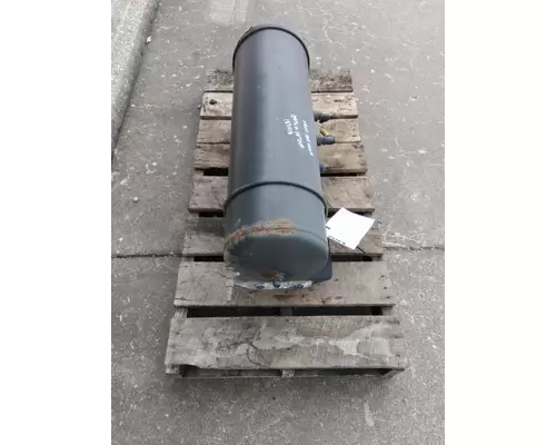 PETERBILT 386 AIR TANK