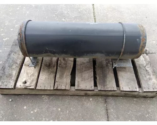 PETERBILT 386 AIR TANK