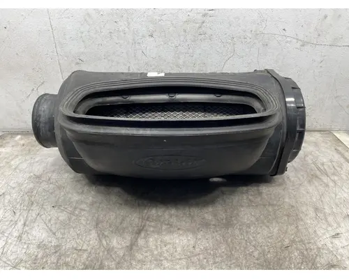 PETERBILT 386 Air Cleaner