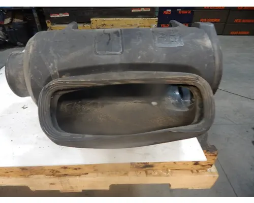 PETERBILT 386 Air Cleaner