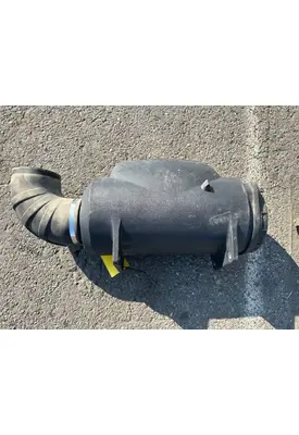 PETERBILT 386 Air Cleaner