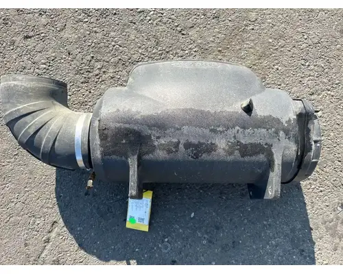 PETERBILT 386 Air Cleaner