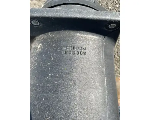 PETERBILT 386 Air Cleaner