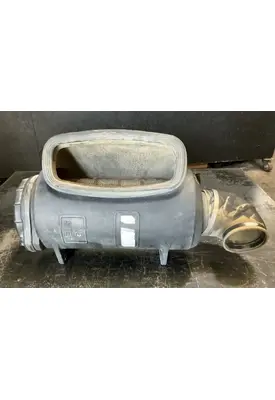 PETERBILT 386 Air Cleaner