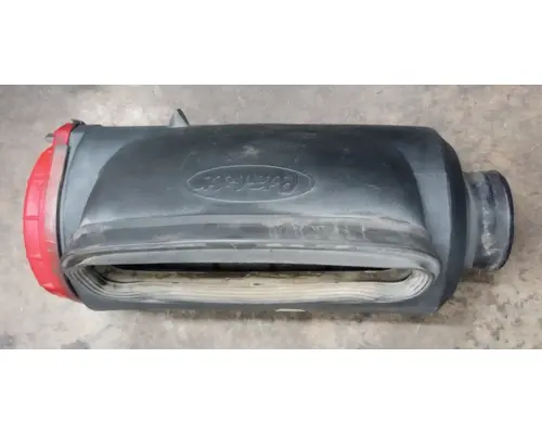PETERBILT 386 Air Cleaner