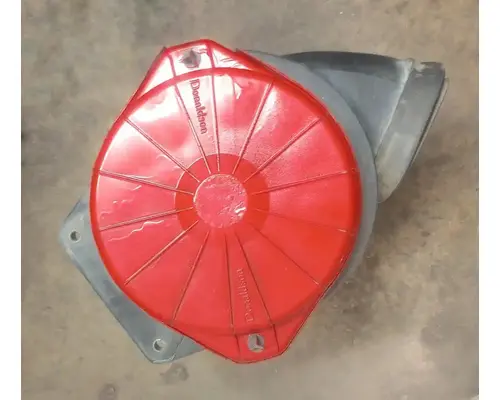 PETERBILT 386 Air Cleaner