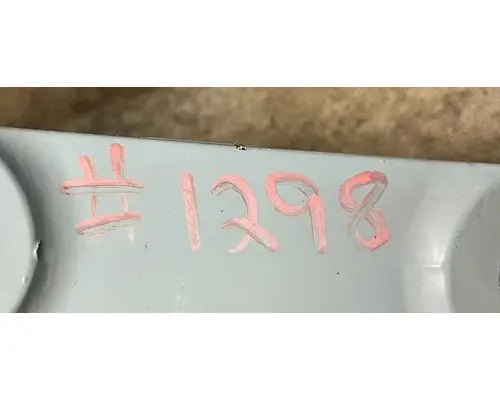 PETERBILT 386 Air Deflector