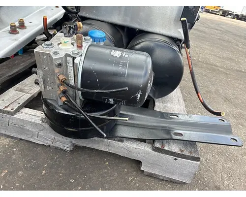 PETERBILT 386 Air Drier