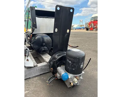 PETERBILT 386 Air Drier