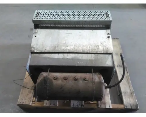 PETERBILT 386 BATTERY BOX