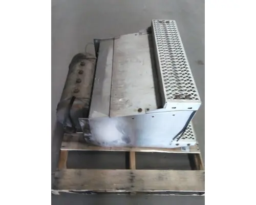 PETERBILT 386 BATTERY BOX