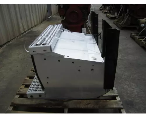 PETERBILT 386 BATTERY BOX