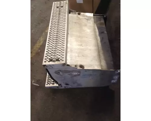 PETERBILT 386 BATTERY BOX