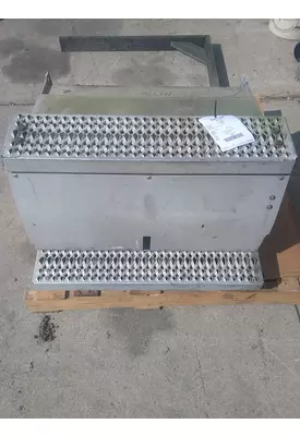 PETERBILT 386 BATTERY BOX