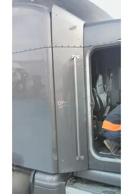 PETERBILT 386 BODY PARTS, MISC.