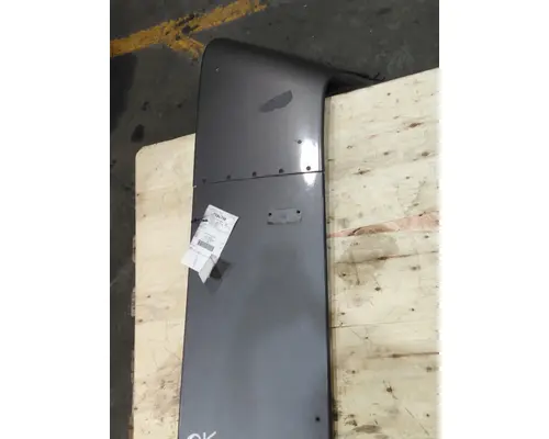 PETERBILT 386 BODY PARTS, MISC.