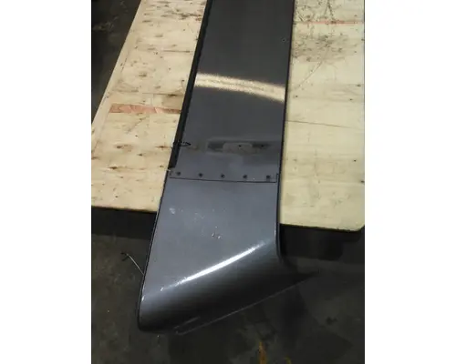 PETERBILT 386 BODY PARTS, MISC.