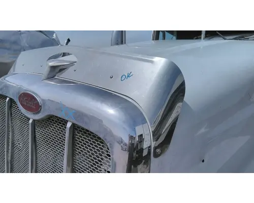 PETERBILT 386 BODY PARTS, MISC.