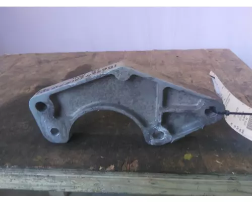 PETERBILT 386 BUMPER BRACKET
