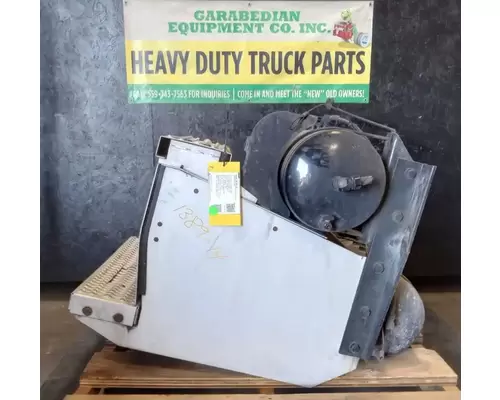 PETERBILT 386 Battery BoxTray