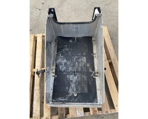 PETERBILT 386 Battery Box