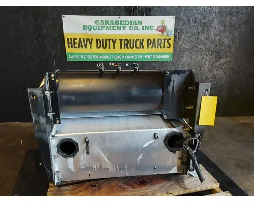 PETERBILT 386 Battery Boxes