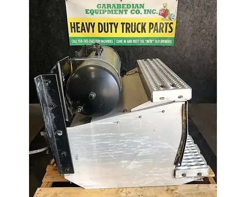 PETERBILT 386 Battery Boxes