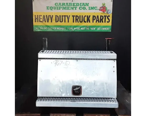 PETERBILT 386 Battery Boxes