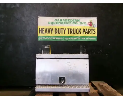 PETERBILT 386 Battery Boxes