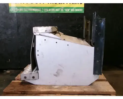 PETERBILT 386 Battery Boxes