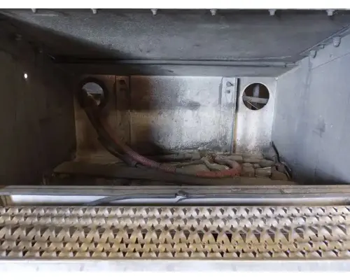 PETERBILT 386 Battery Boxes