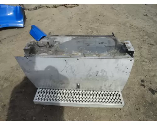 PETERBILT 386 Battery Tray