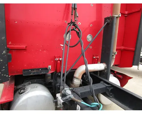 PETERBILT 386 Brackets, Misc.