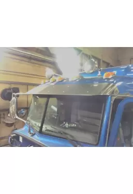 PETERBILT 386 CAB CLIP