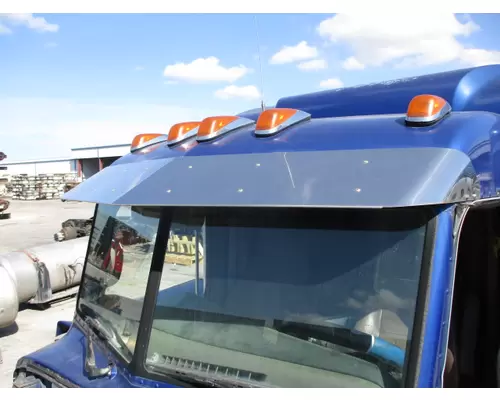PETERBILT 386 CAB CLIP
