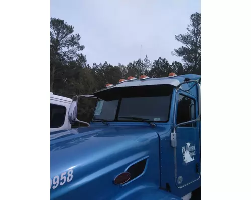 PETERBILT 386 CAB CLIP
