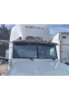PETERBILT 386 CAB CLIP