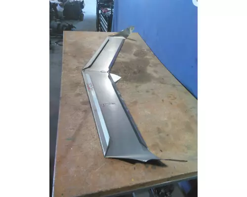 PETERBILT 386 CAB CLIP