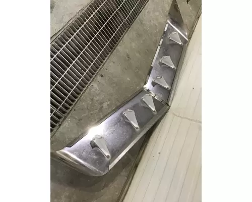 PETERBILT 386 CAB CLIP