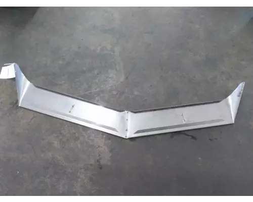PETERBILT 386 CAB CLIP