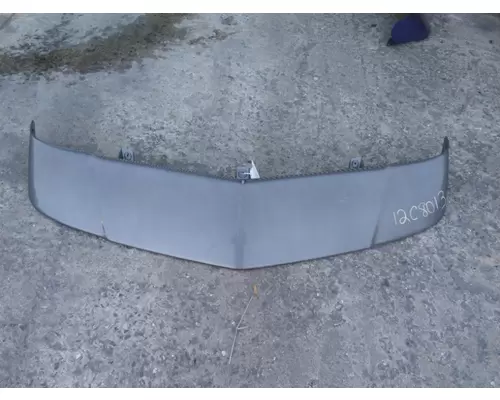 PETERBILT 386 CAB CLIP