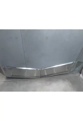 PETERBILT 386 CAB CLIP