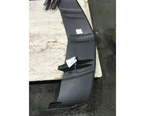 PETERBILT 386 CAB CLIP