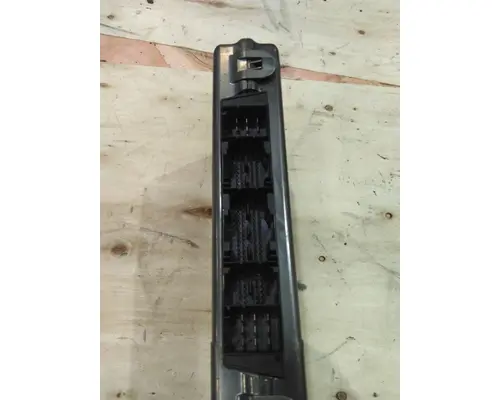 PETERBILT 386 CAB CONTROL UNIT MODULE