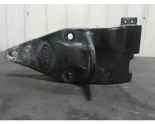 PETERBILT 386 CAB MOUNT,BRACKET