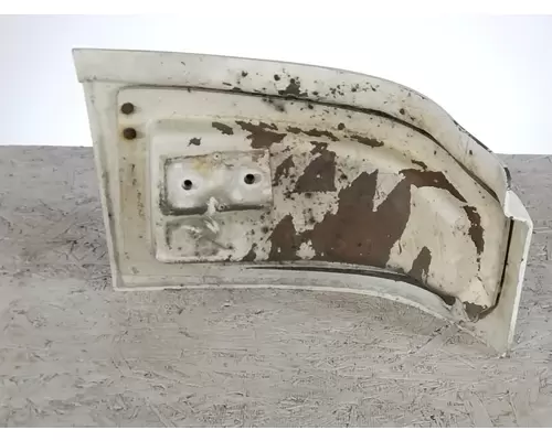 PETERBILT 386 CAB SKIRT FILLER PANEL