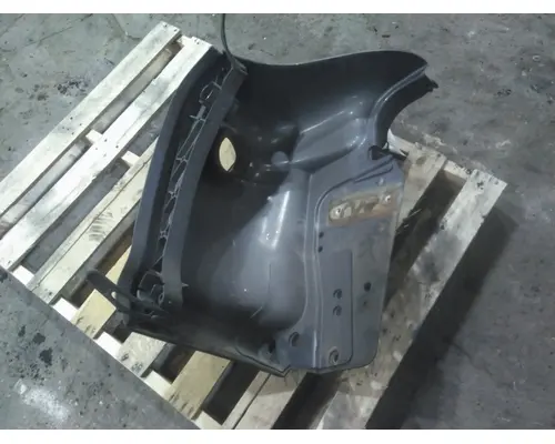 PETERBILT 386 CAB SKIRTSIDE FAIRING